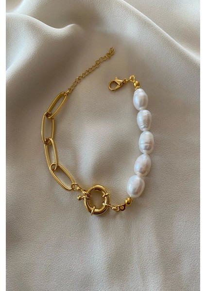 Inci ve Zincir Detaylı Bileklik