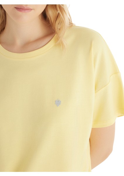 Kadın T-Shirt 60547 - Açık Sarı modelleri
