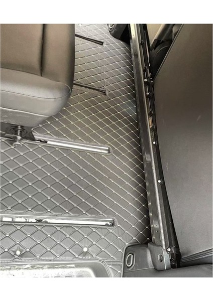 Mercedes Vito 2023 Sonrası Aracına Özel 8d Çift Katmanlı Havuzlu Paspas Takımı modelleri