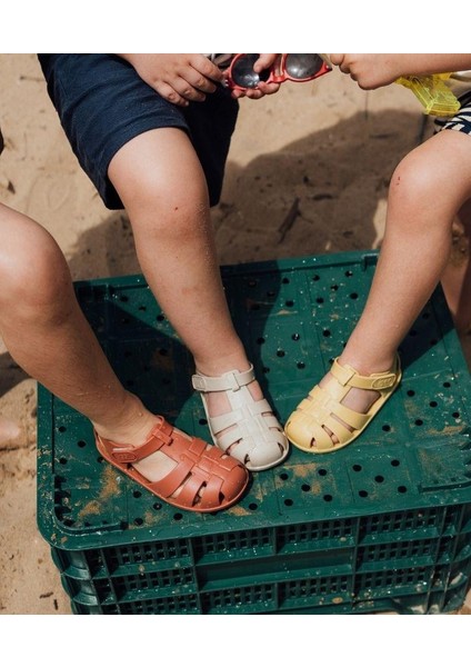 Nemo Solid Arena Çocuk Sandalet S10324-100 indirimleri