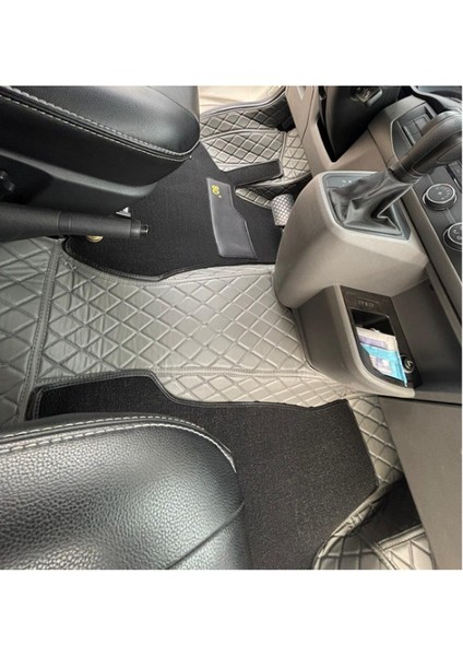 Volkswagen Transporter T6-T7 2016-2024 Aracına Özel 8d Çift Katmanlı Havuzlu Paspas Takımı modelleri