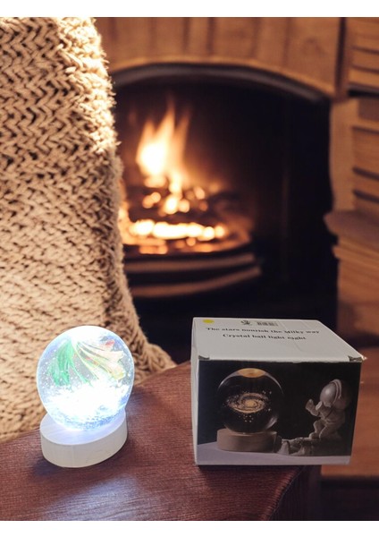 Ahşap Altlıklı Işıklı Küre