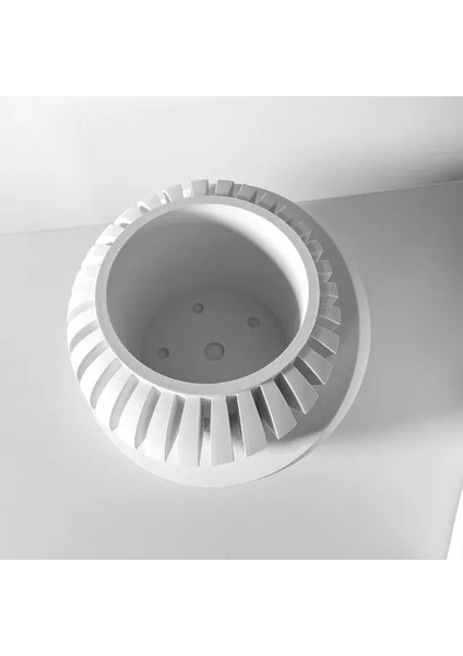 Yarı Sade Yarı Çizgili Kesik Tasarımlı Modern Vazo modelleri