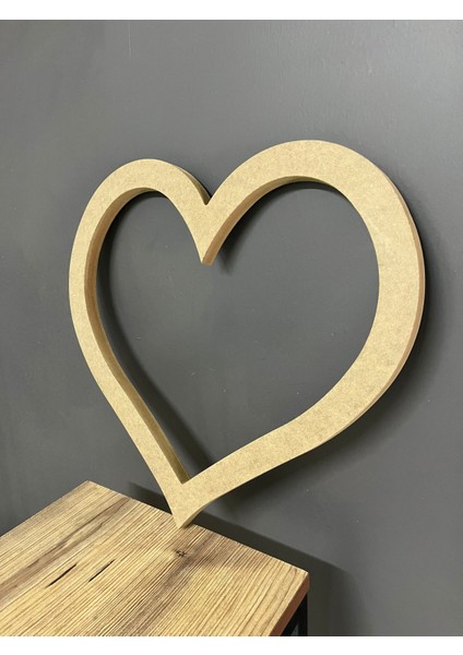 Içi Boşaltılmış Kalp Dekoru 40 x 42 cm Çapında 18 cm Kalınlığında Ham Mdf