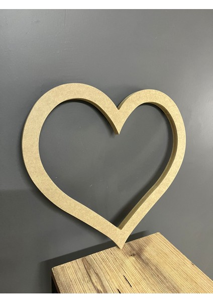 Içi Boşaltılmış Kalp Dekoru 40 x 42 cm Çapında 18 cm Kalınlığında Ham Mdf modelleri