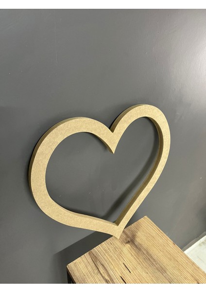 Içi Boşaltılmış Kalp Dekoru 40 x 42 cm Çapında 18 cm Kalınlığında Ham Mdf fırsatları