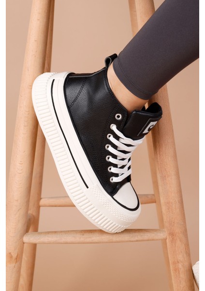Nelhage Kadın Siyah Beyaz Spor Ayakkabı PCI-11138 modelleri