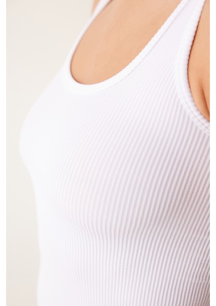 Beyaz Dikişsiz Kare Yaka Seamless Üst