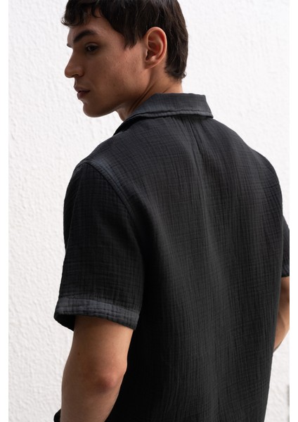 Kenar Efektli Siyah Gömlek fiyatları