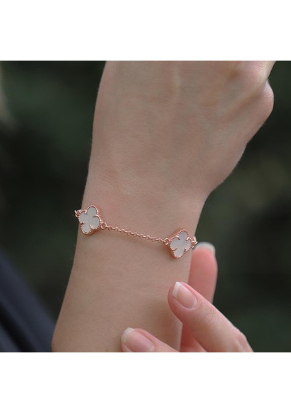 Ikonik Alhambra Sedef Taşlı Rose Gold Kaplama Gümüş Bileklik