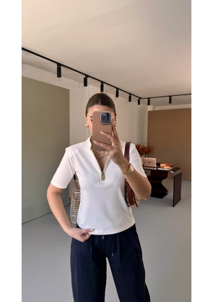 Bebe Plus Kadın Fermuarlı Sıfır Yakalı Full Likra Yarım Kol T-Shırt fırsatları