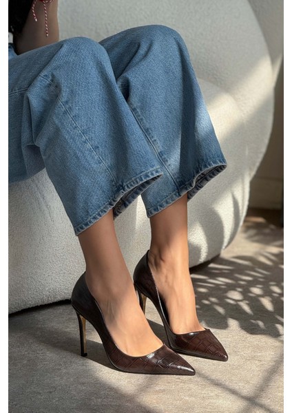 Vanessa Kahve Kroko Sivri Burun Kadın Stiletto fırsatları