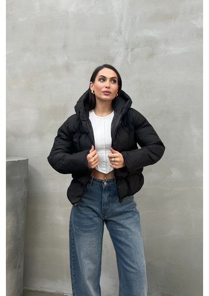 Kadın Kapüşonlu Cepli Kısa Şişme Mont fiyatları