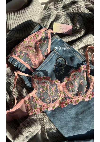 Çıtır Pembe Desen Çiçekli Fantazii Seksii Iç Çamaşır Takımı Kadın Bralette Balenli Sütyen & Tanga String