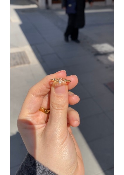 14 Ayar Vintage Stil Taşlı Çiçek Prenses Tacı Minimal Yüzük