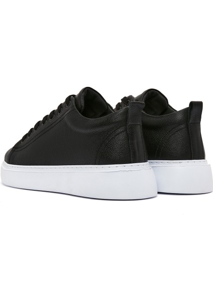 Erkek Siyah Kalın Tabanlı Bağcıklı Deri Sneaker 25SFD752116