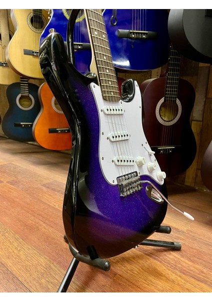 3 Sıngle Simli Mor Elektro Gitar-Kılıf Kablo Pena Dahil