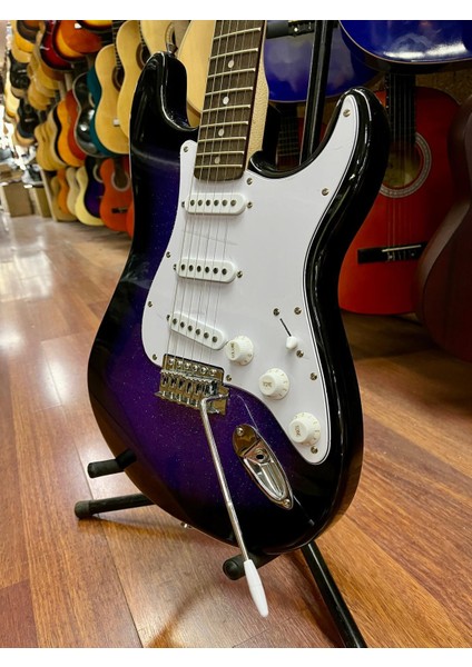 3 Sıngle Simli Mor Elektro Gitar-Kılıf Kablo Pena Dahil