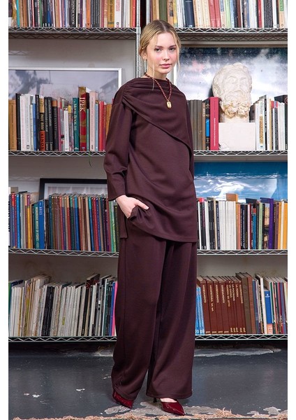 Acı Kahve Atkılı Tunik & Bol Paça Pantolon Takım