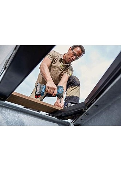Professional Gdr 18V-200 C Akülü Darbeli Somun Sıkma (18 Volt, Solo, Karton Kutuda, 200 Nm Maks. Tork, 1/4" Altıgen Uç Girişi, Akü ve Şarj Cihazı Dahil Değildir)