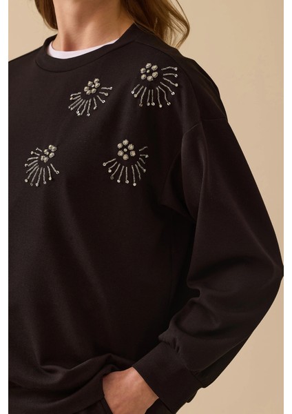 Kadın Yuvarlak Yaka Taş Işlemeli Sweatshirt 0001 Siyah