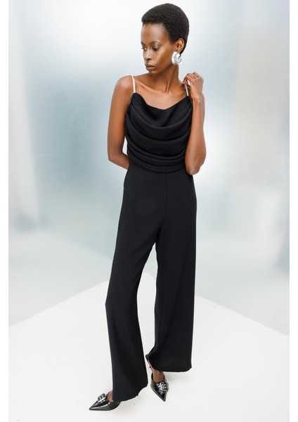 Moda Ilgi Kadın Drape Detaylı Askılı Tulum M06657 Siyah