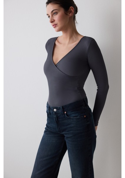 Antrasit Yaka Detay Uzun Kollu Bodysuit