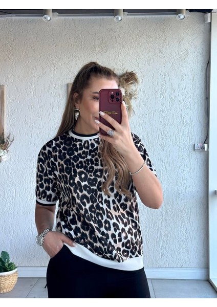 Buketli Kadın Üstü Kısa Kollu Leopar Desenli Pantolonlu Alt -Üst Takım modelleri