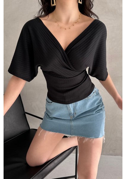 V Yaka Sırtı Çapraz Bantlı Fitilli Siyah Kadın Bluz