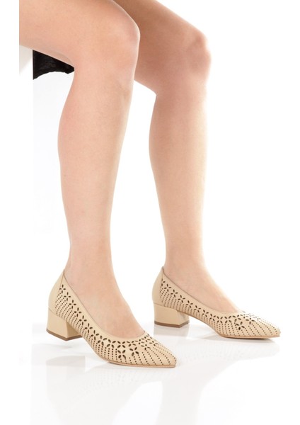 ​​tiran Bej Rengi Hakiki Deri Stiletto Kısa Kalın Topuklu Yazlık Ayakabı fırsatları