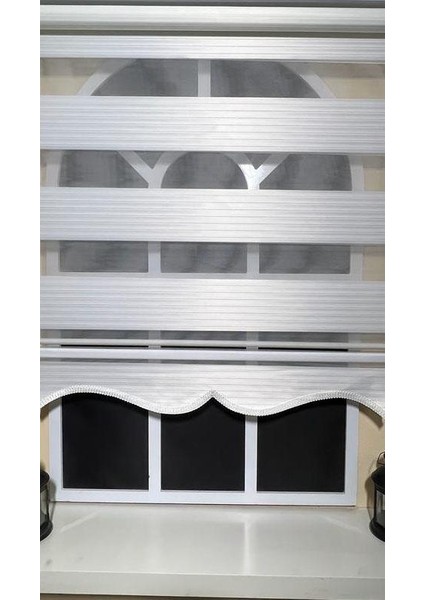 Beyaz Pliseli Zebra Stor Perde Alüminyum Kasalı AL-480