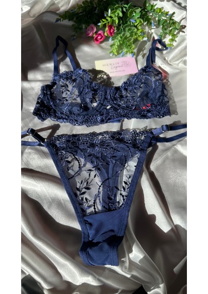 Lacivert Koyu Mavi Dantelli Brode Iç Çamaşır Takımı Bralette (Balenli Sütyen &tanga)