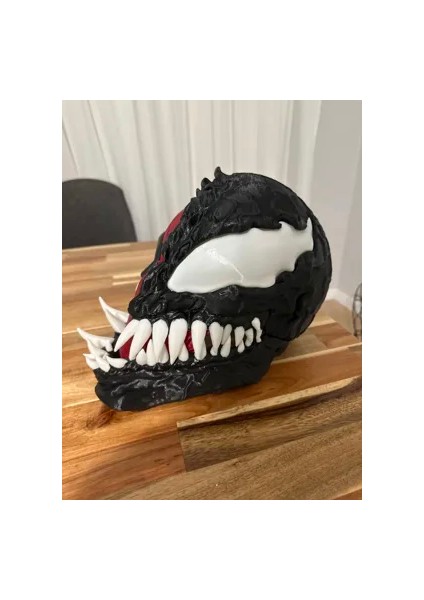 Takılabilir 'venomlaşan Spiderman' Maskesi fırsatları