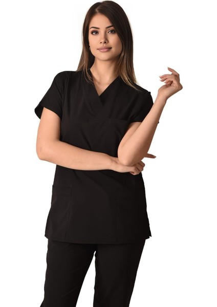 Siyah Likralı Scrub Takımı – Esnek, Rahat ve Şık Doktor & Hemşire Forması