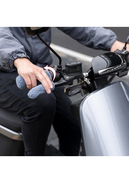 Mavi Stil Soğuk Hava Için Yırtılmaya Dayanıklı Pratik Yumuşak Peluş Direksiyon Kılıfı Gövde Koruması Anti-Dökülme Motosiklet El Koruması Kılıfı (Yurt Dışından) indirimleri