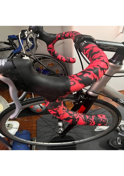 AK222-SIYAHKIRMIZI Tarzı Bisiklet Direksiyon Bandı Eva Gronge Bisiklet Kolu Tutma Bandı Bisiklet Kaymaz Direksiyon Bandı Yol Bisikleti Çoklu Kamuflaj (Yurt Dışından) modelleri