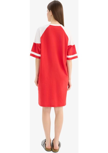 Baskılı V Yaka Kısa Kollu Gecelik-Fall in Love E7649AX25SP fırsatları