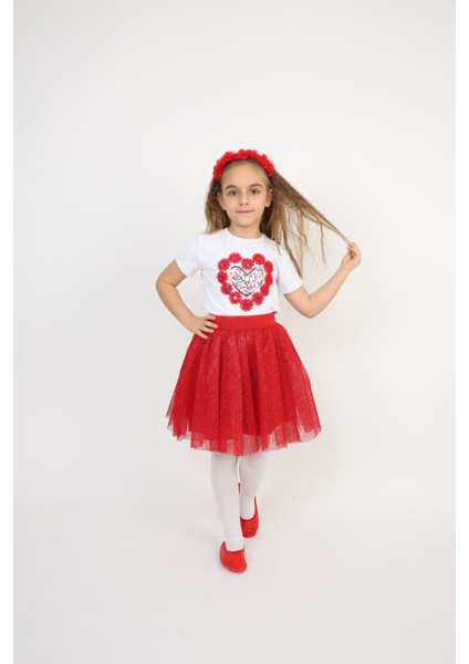 Kız Çocuk Alt-Üst Takım 23 Nisan 29 Ekim 19 Mayıs Gösteri Kıyafetleri Taç Toka Pisi Pisi Ponpon