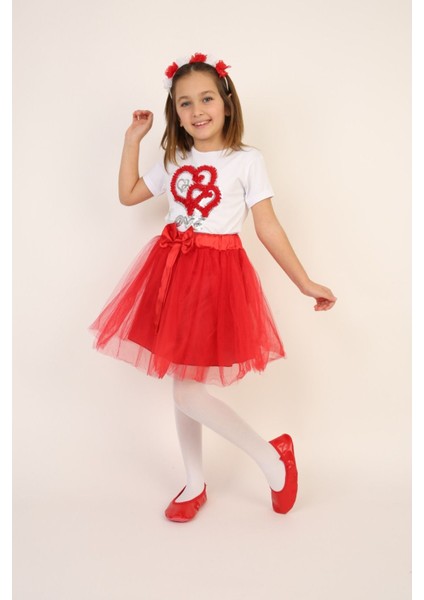 Kız Çocuk Alt-Üst Takım 23 Nisan 29 Ekim 19 Mayıs Gösteri Kıyafetleri Taç Toka Pisi Pisi