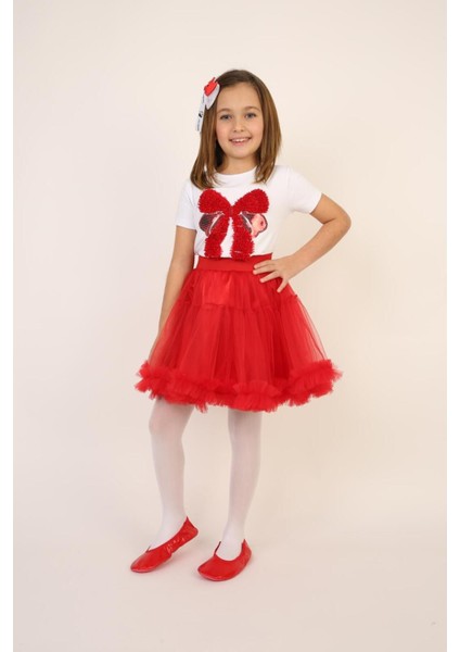 Kız Çocuk Alt-Üst Takım 23 Nisan 29 Ekim 19 Mayıs Gösteri Kıyafetleri Taç Toka Pisi Pisi Dahil modelleri