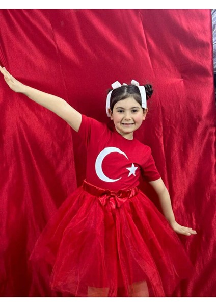Kız Çocuk Ay Yıldız Alt Üst Takım 23 Nisan Gösteri Kıyafeti