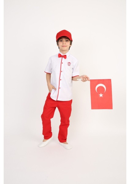 Erkek Çocuk Takım Bayrak ve Şapka Hediyeli Şeritli Gömlek Kırmızı Pantalon 23 Nisan Gösteri Kostüm