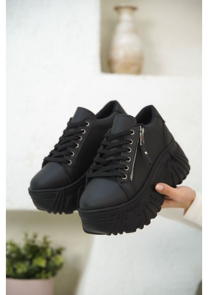 Kadın Jojo Kalın Tabanlı Spor Ayakkabı - Siyah indirimleri