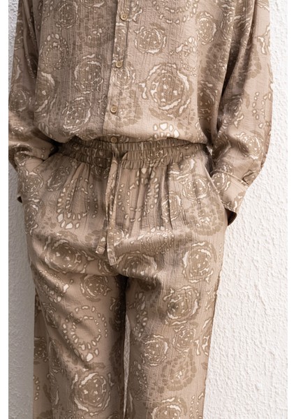 Desenli Bej Pantolon