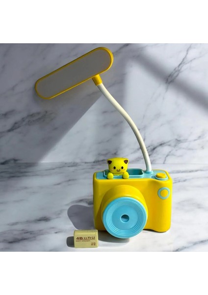 Kamera Şeklinde Kalemtıraşlı USB Masa Üstü Lamba - Şık ve Fonksiyonel!