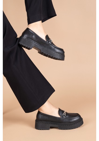 Peris Kadın Tokalı Siyah Loafer Ayakkabı PC-52431 fiyatları