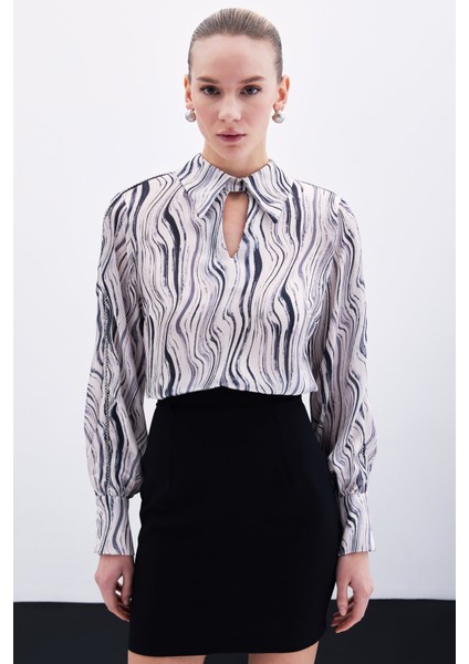 Kol Aksesuarlı Desenli Bluz - Siyah fiyatları