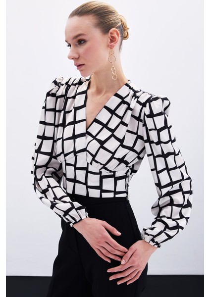 Desenli Crop Bluz - Ekru fırsatları