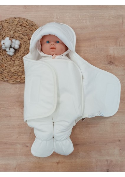 Lüks Love Lanswel Kız Bebek Ayaklı Kundak Ekru