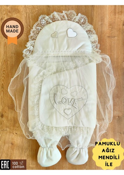 Love Dantelli Kız Bebek Ayaklı Kundak Ekru